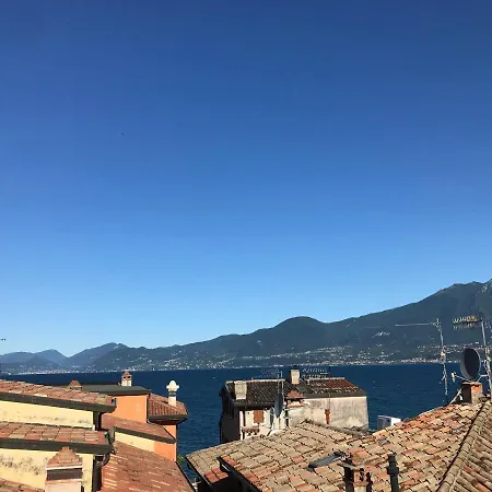 Red House With Lake View * Torri Del Benaco